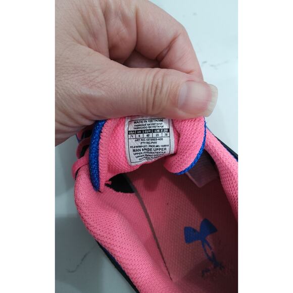 Under Armour swirl flow athletic training shoes pink/blue gym Outdoors  8.5 W - Picture 7 of 8